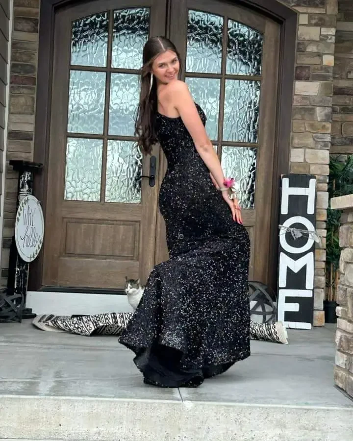 Gallery Image #slidesGrid6