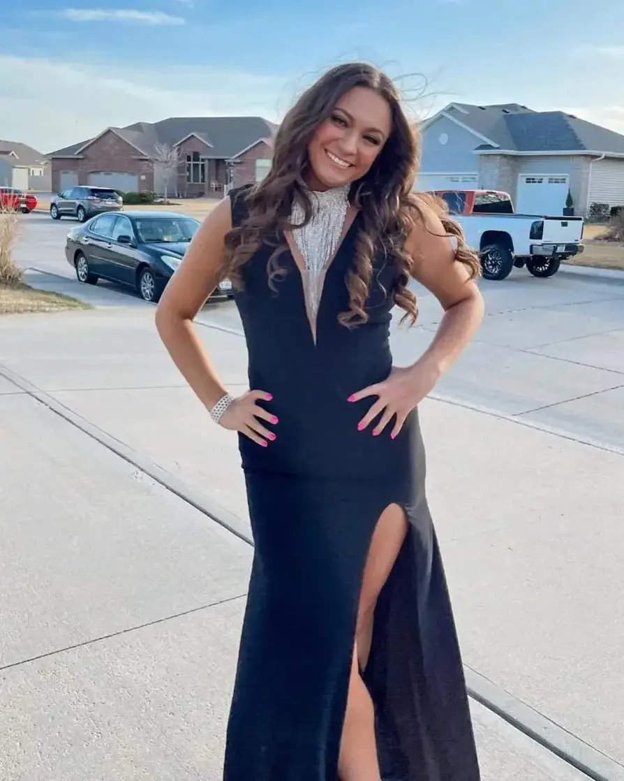 Gallery Image #slidesGrid5